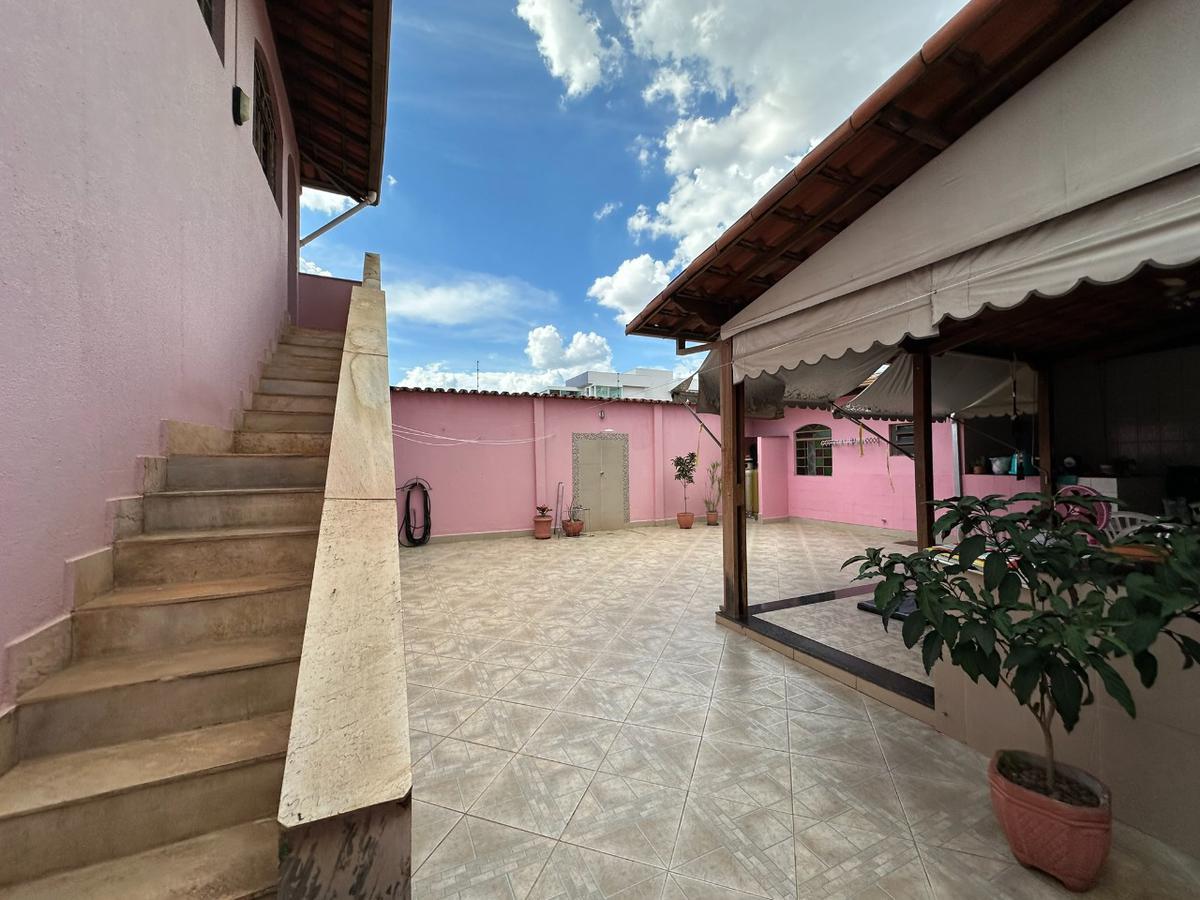 Casa, Ipiranga, 4 Quartos, 3 Vagas, 1 Suíte
