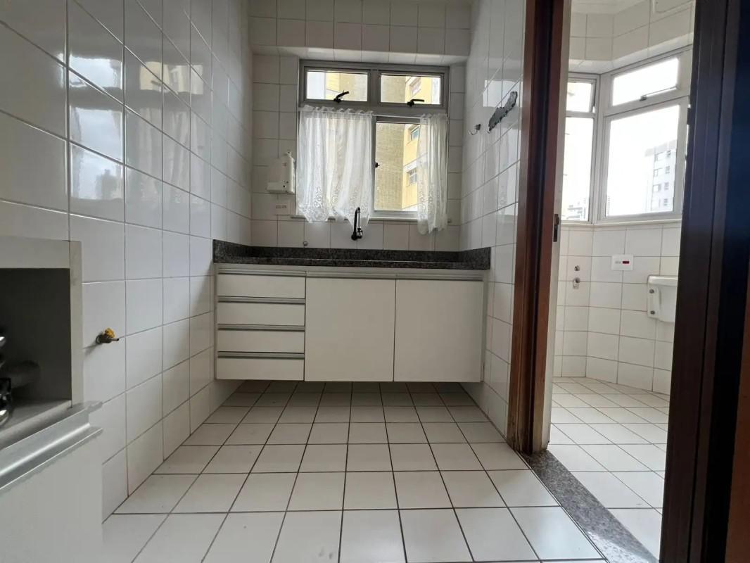 Apartamento, Estoril, 3 Quartos, 1 Vaga, 1 Suíte