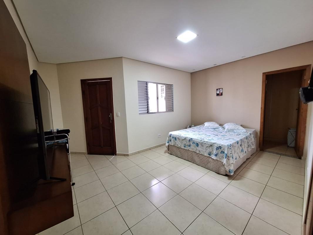 Casa, Jardim Riacho das Pedras, 5 Quartos, 2 Vagas, 1 Suíte