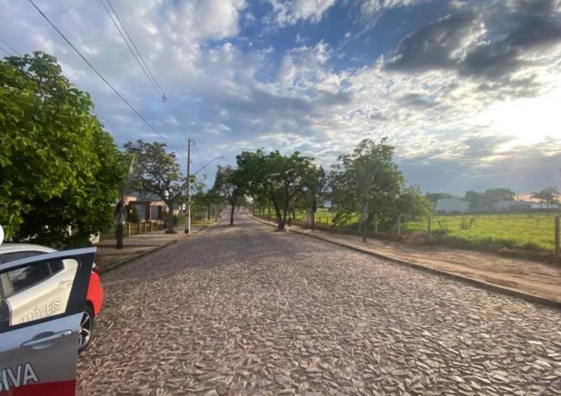 Lote, Centro, 0 Quarto, 0 Vaga