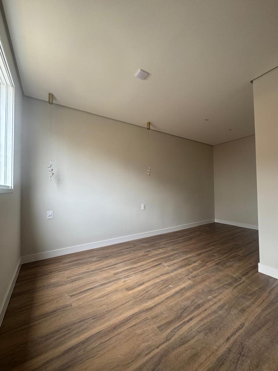 Apartamento, Sagrada Família, 3 Quartos, 2 Vagas, 1 Suíte