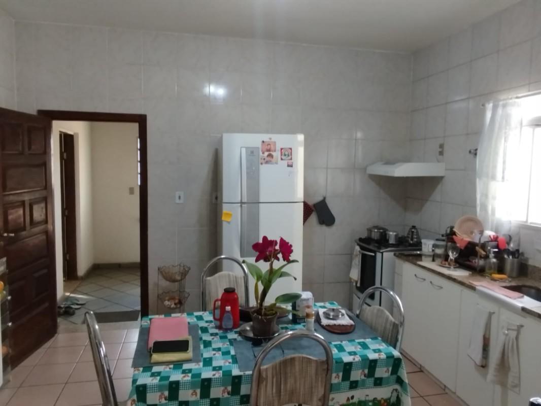 Casa, Dona Clara, 4 Quartos, 6 Vagas, 1 Suíte