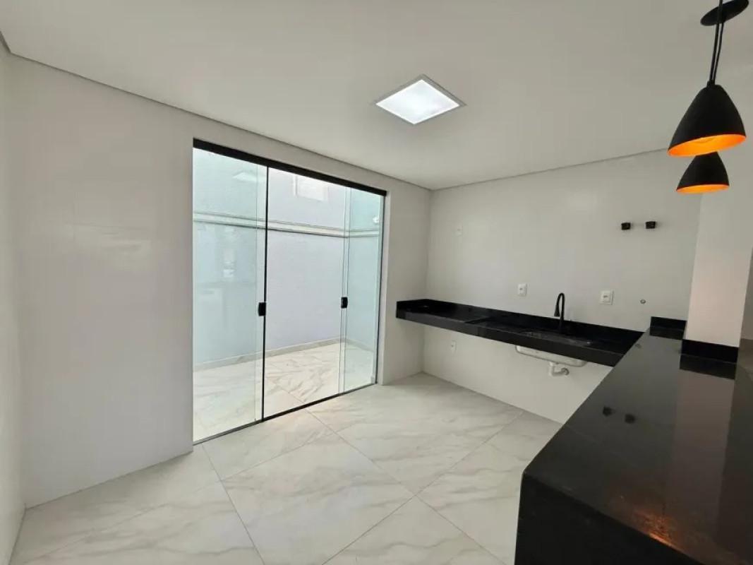 Casa, Planalto, 3 Quartos, 2 Vagas, 1 Suíte