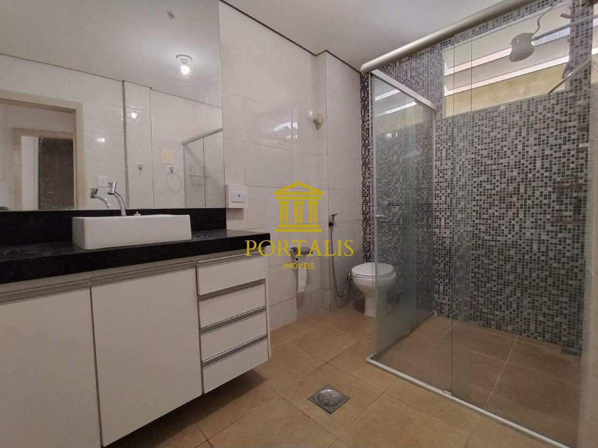 Apartamento, Floresta, 2 Quartos, 0 Vaga