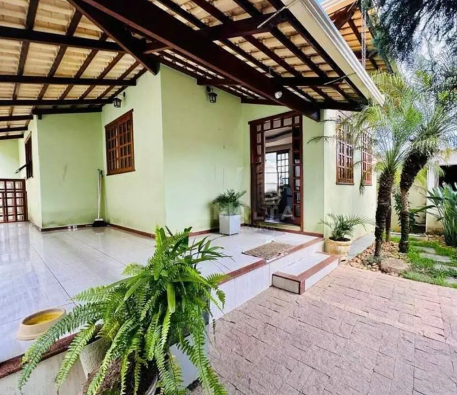 Casa, Tirol, 4 Quartos, 4 Vagas, 1 Suíte
