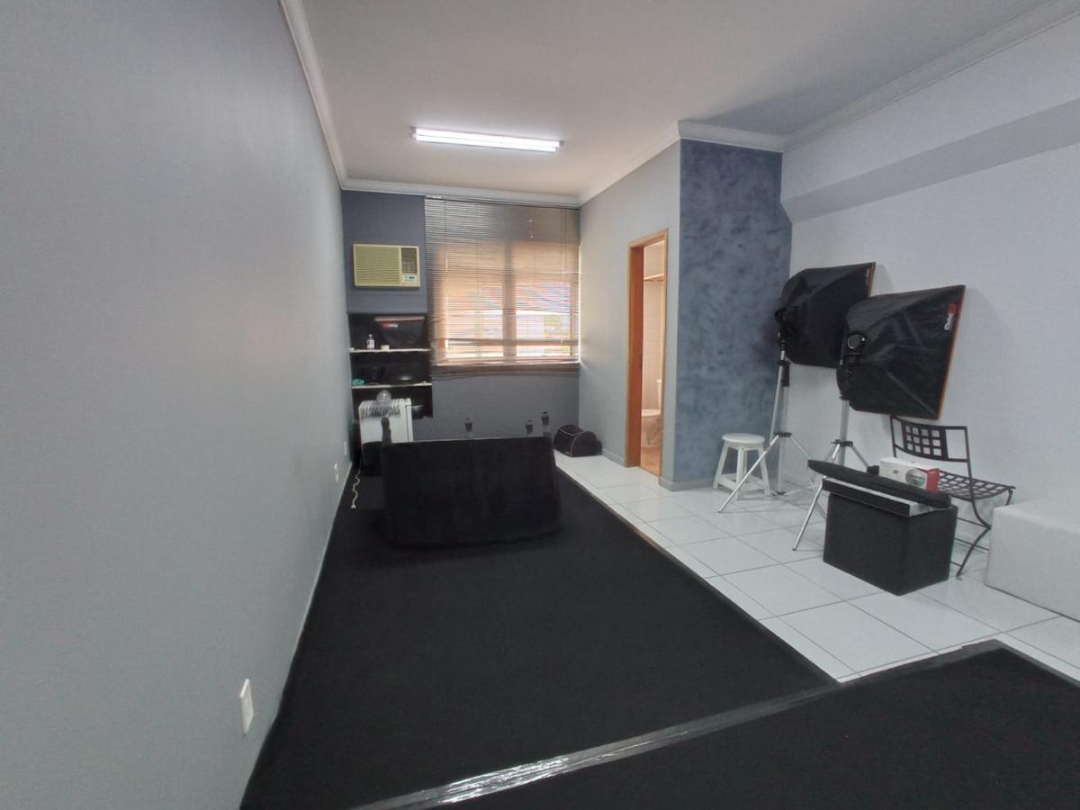 Sala, Gutierrez, 0 Quarto, 1 Vaga