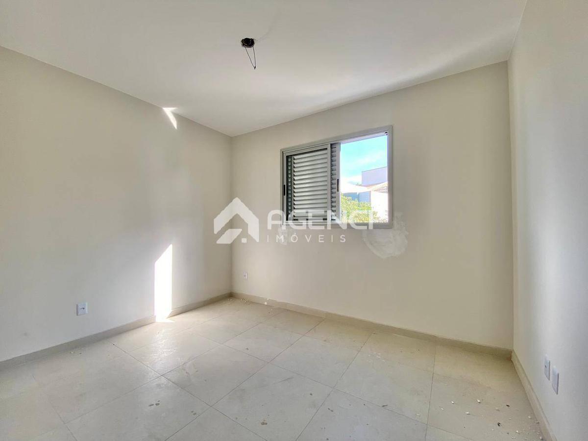 Apartamento, Cabral, 3 Quartos, 0 Vaga, 1 Suíte