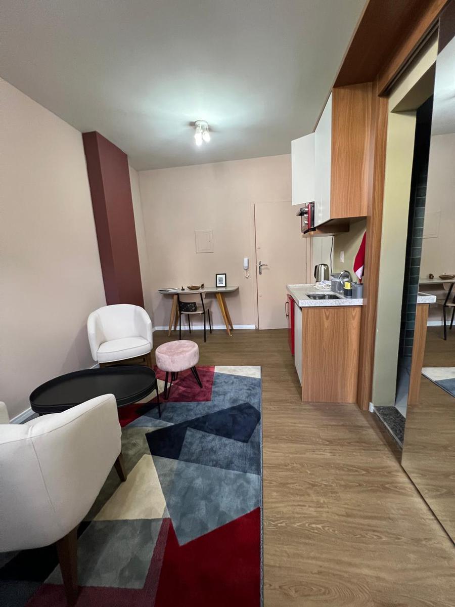 Sala, Barro Preto, 0 Quarto, 0 Vaga