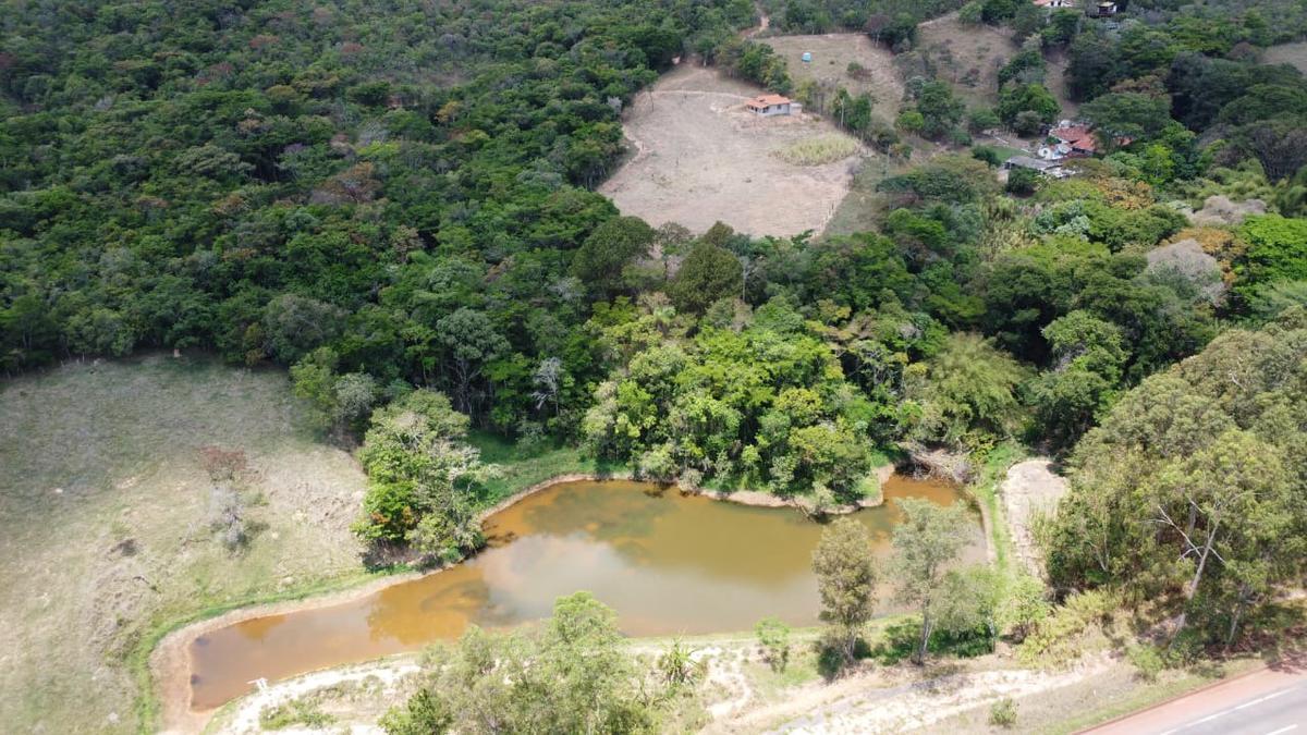 Fazenda, Centro, 3 Quartos, 10 Vagas, 2 Suítes