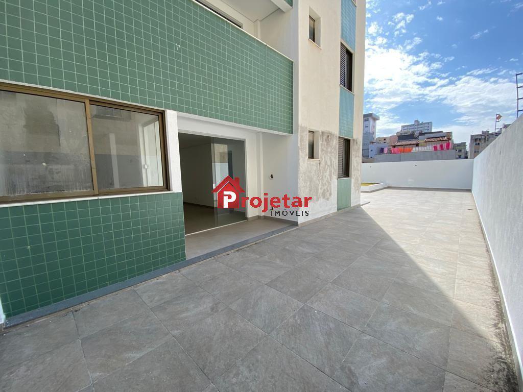 Apartamento, Sagrada Família, 2 Quartos, 2 Vagas, 1 Suíte