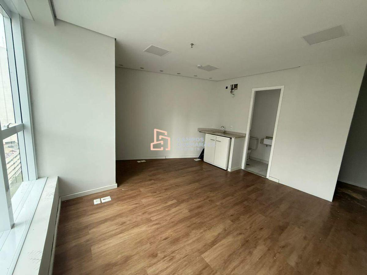 Sala, Vila da Serra, 1 Vaga