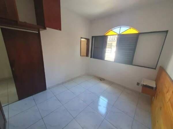 Casa, Calafate, 4 Quartos, 2 Vagas, 1 Suíte