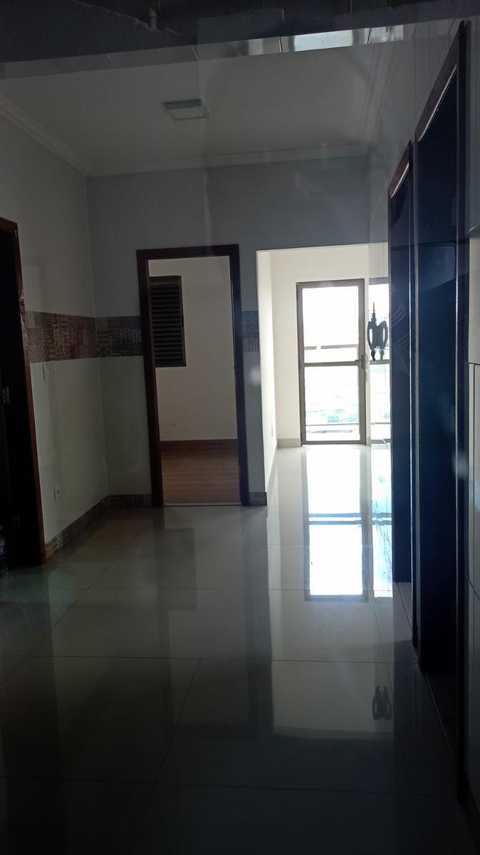 Prédio, Goiânia, 9 Quartos, 2 Vagas, 3 Suítes