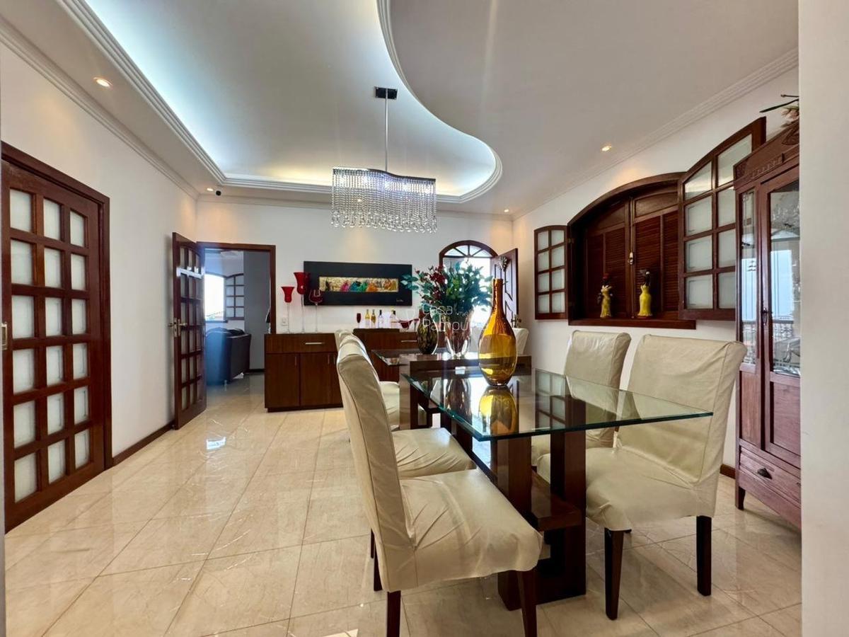 Casa, Trevo, 3 Quartos, 10 Vagas, 1 Suíte