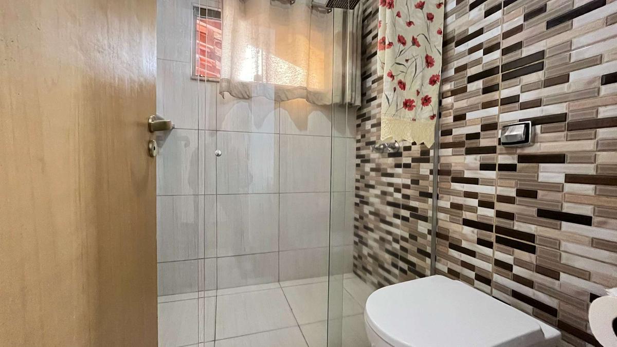 Casa, Castelo, 5 Quartos, 3 Vagas, 1 Suíte