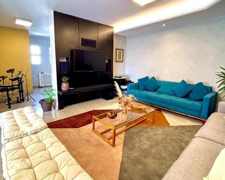 Cobertura, Funcionários, 4 Quartos, 4 Vagas, 2 Suítes