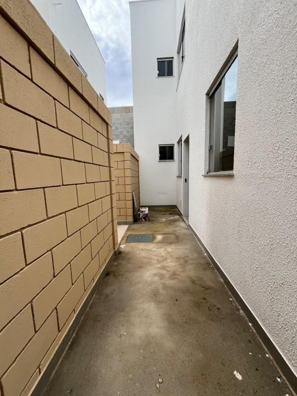 Casa, Novo Barreirinho, 3 Quartos, 1 Vaga, 1 Suíte