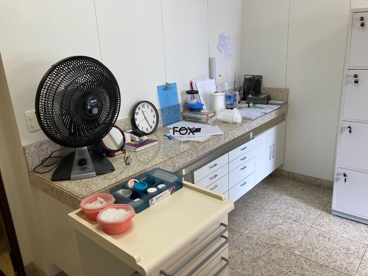 Sala, Funcionários, 0 Quarto, 1 Vaga
