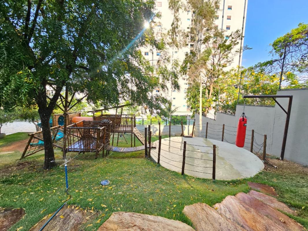 Apartamento, Luxemburgo, 4 Quartos, 3 Vagas, 1 Suíte