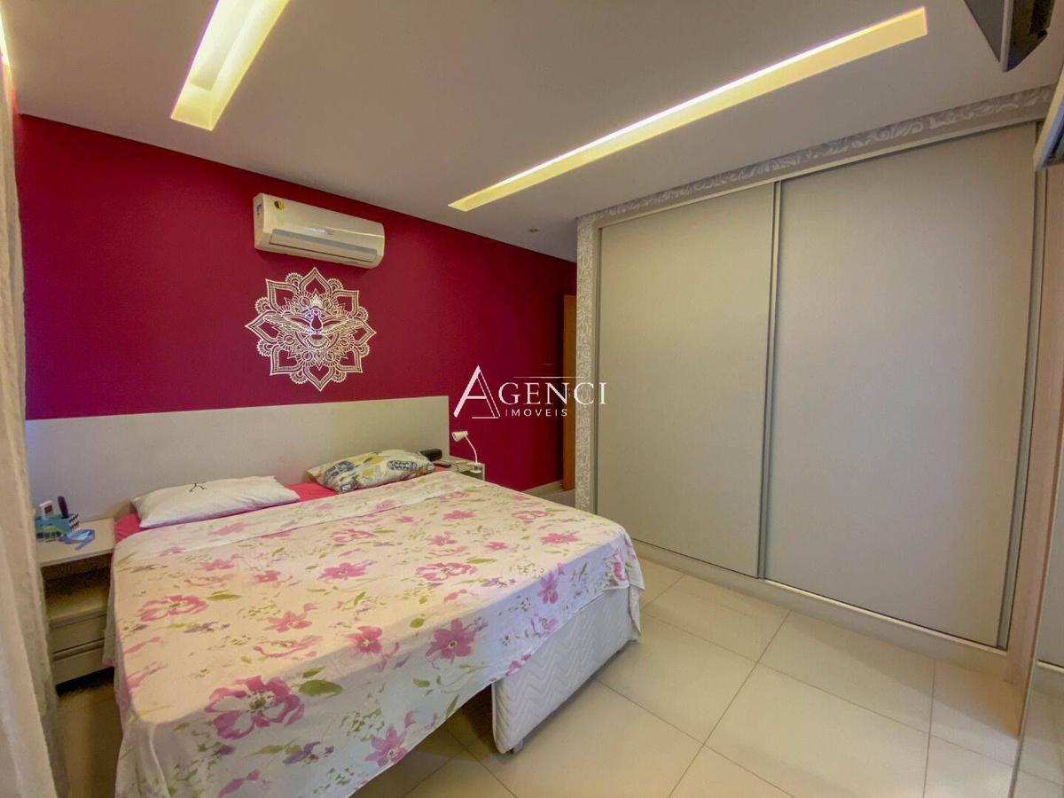 Casa, Paquetá, 4 Quartos, 0 Vaga, 0 Suíte