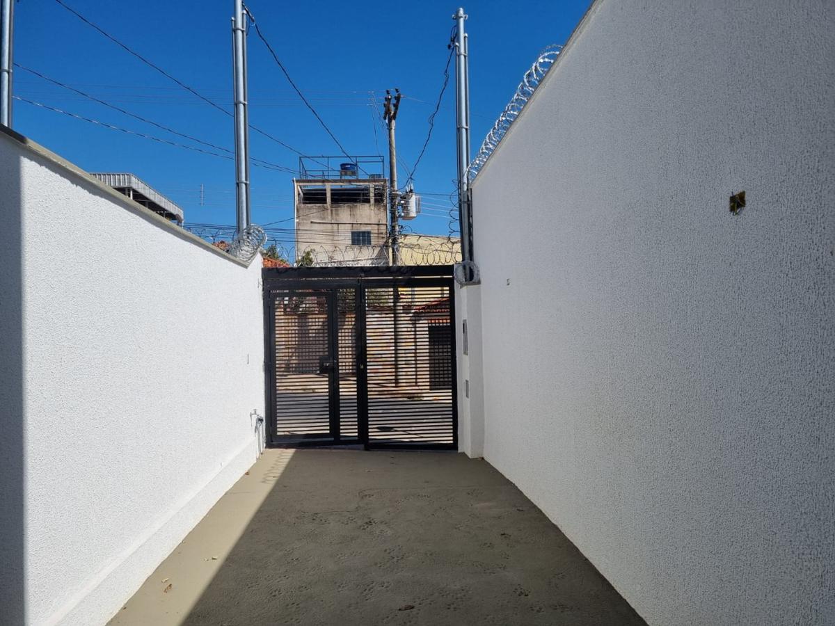 Casa, Floramar, 2 Quartos, 1 Vaga, 2 Suítes