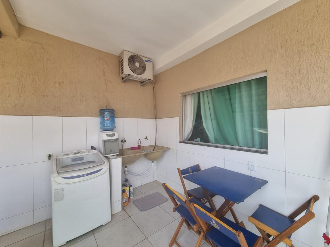 Casa, Europa, 3 Quartos, 2 Vagas, 1 Suíte