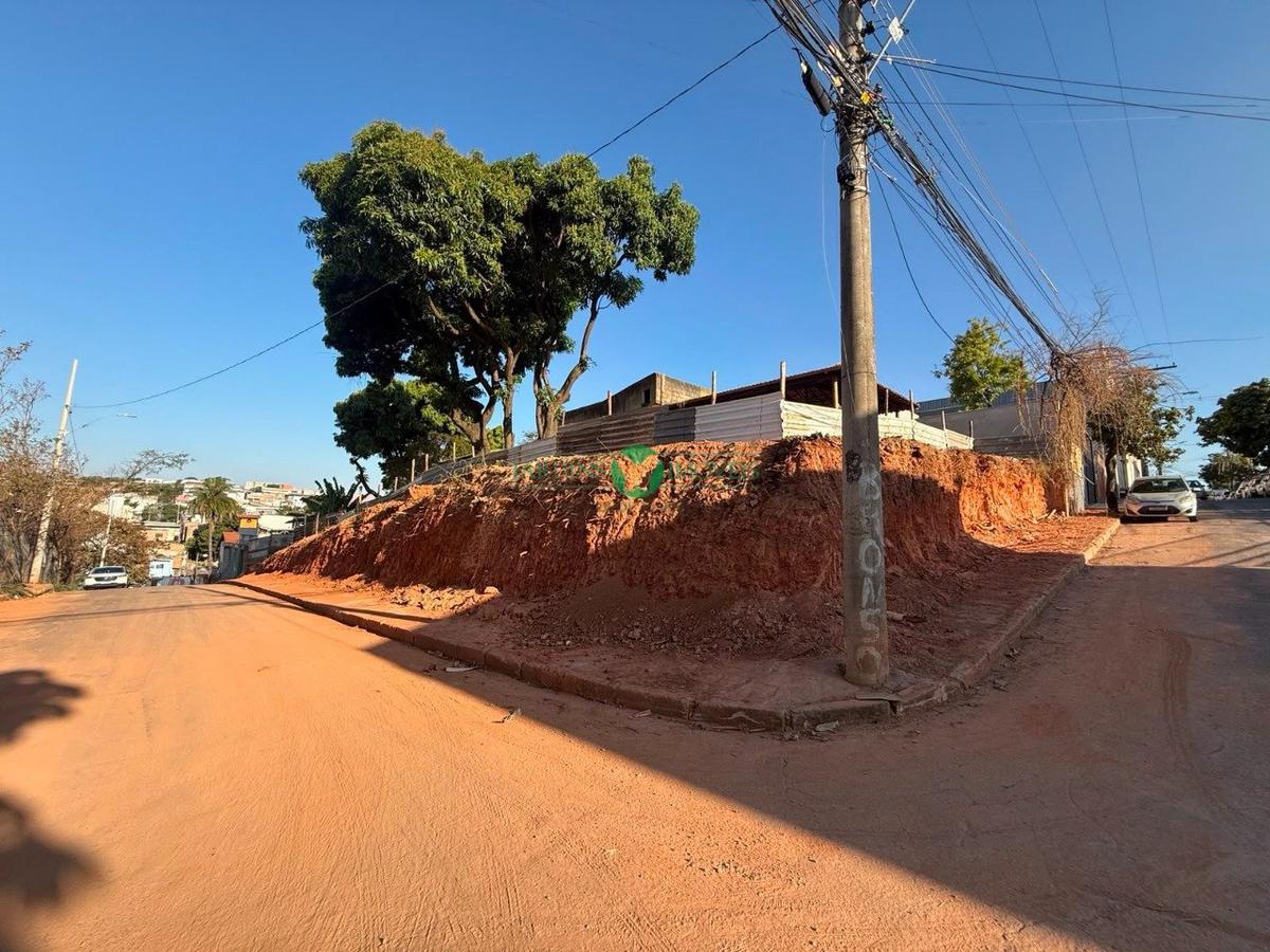 Lote, São Francisco, 0 Quarto, 0 Vaga