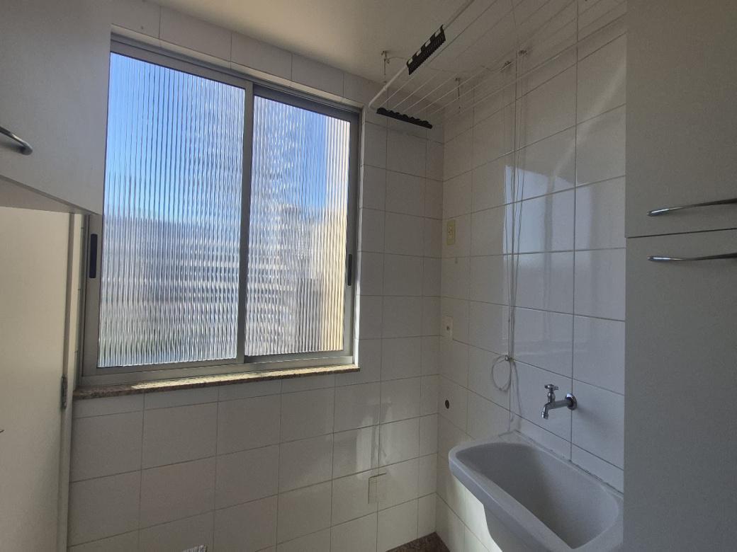 Apartamento, Funcionários, 2 Quartos, 2 Vagas, 1 Suíte