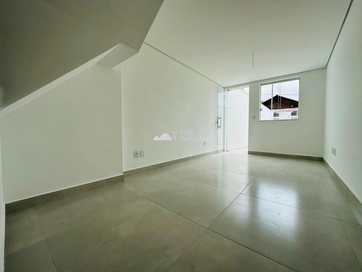 Casa, Jardim Leblon, 2 Quartos, 2 Vagas