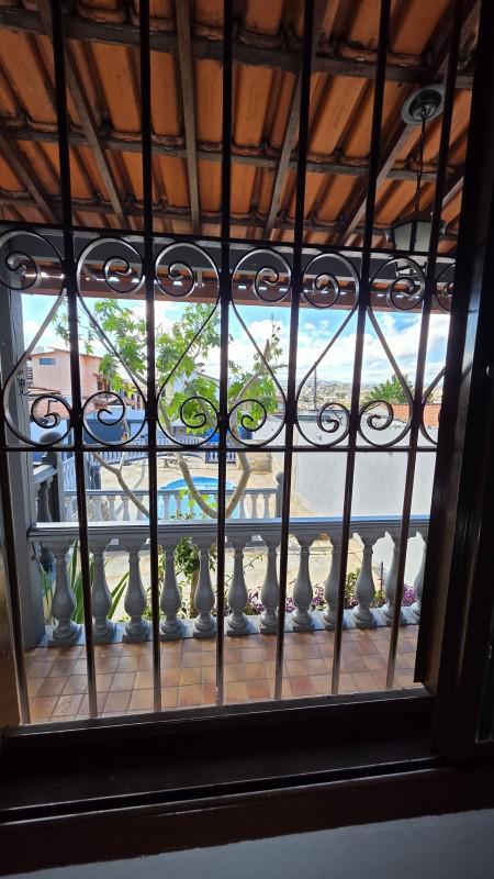 Casa, Jardim Leblon, 2 Quartos, 5 Vagas, 1 Suíte