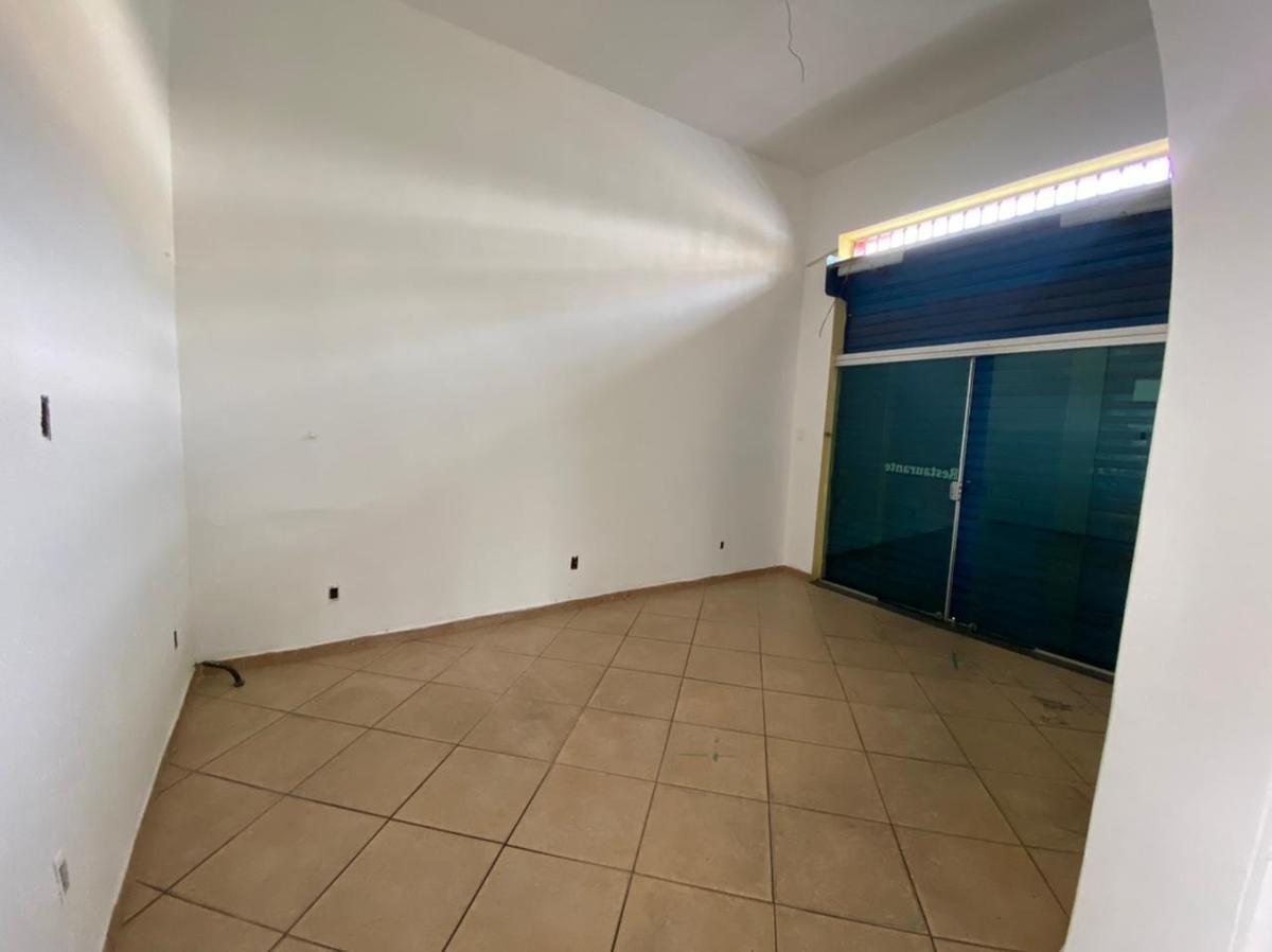 Lote, Lagoinha, 1 Quarto, 0 Vaga, 1 Suíte