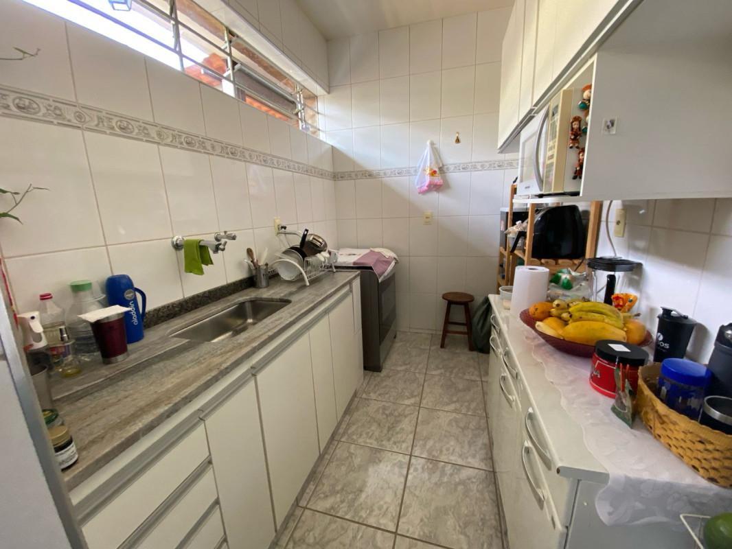 Casa, Nova Cachoeirinha, 3 Quartos, 2 Vagas, 1 Suíte