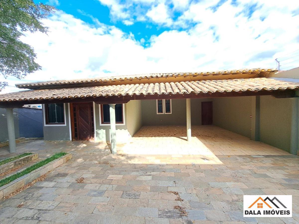 Casa, Santa Mônica, 4 Quartos, 5 Vagas, 2 Suítes