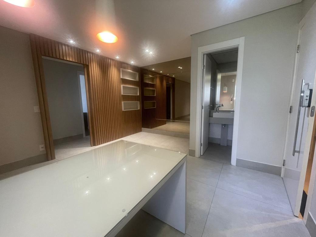 Apartamento, Savassi, 3 Quartos, 2 Vagas, 1 Suíte