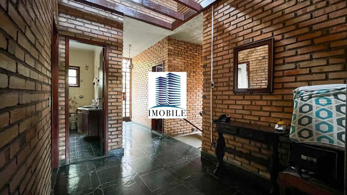 Casa, Luxemburgo, 4 Quartos, 4 Vagas, 2 Suítes