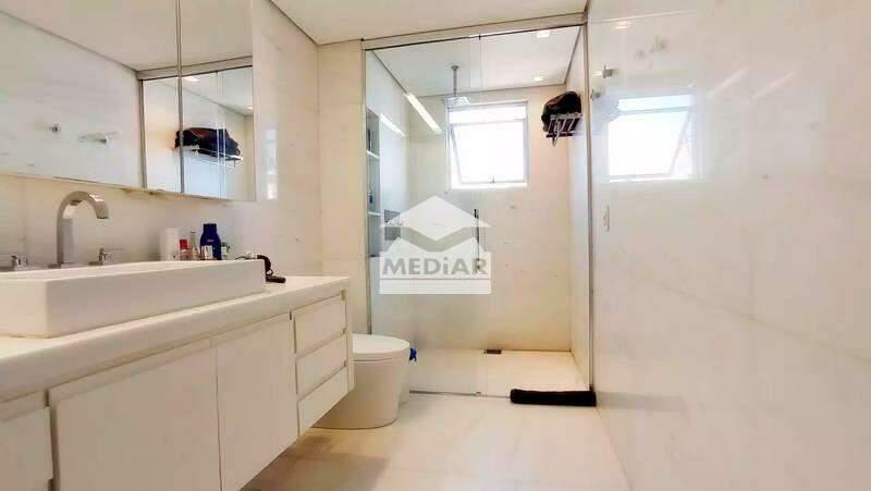 Apartamento, Cruzeiro, 3 Quartos, 4 Vagas, 3 Suítes