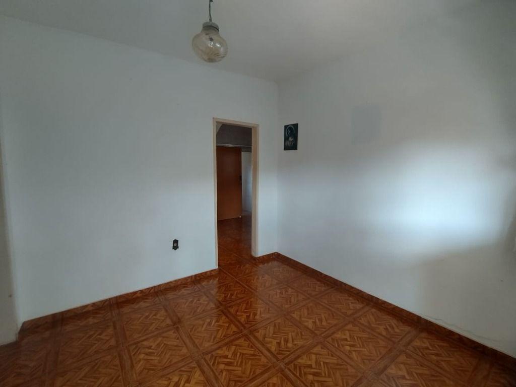 Casa, Itacolomi, 6 Quartos, 12 Vagas