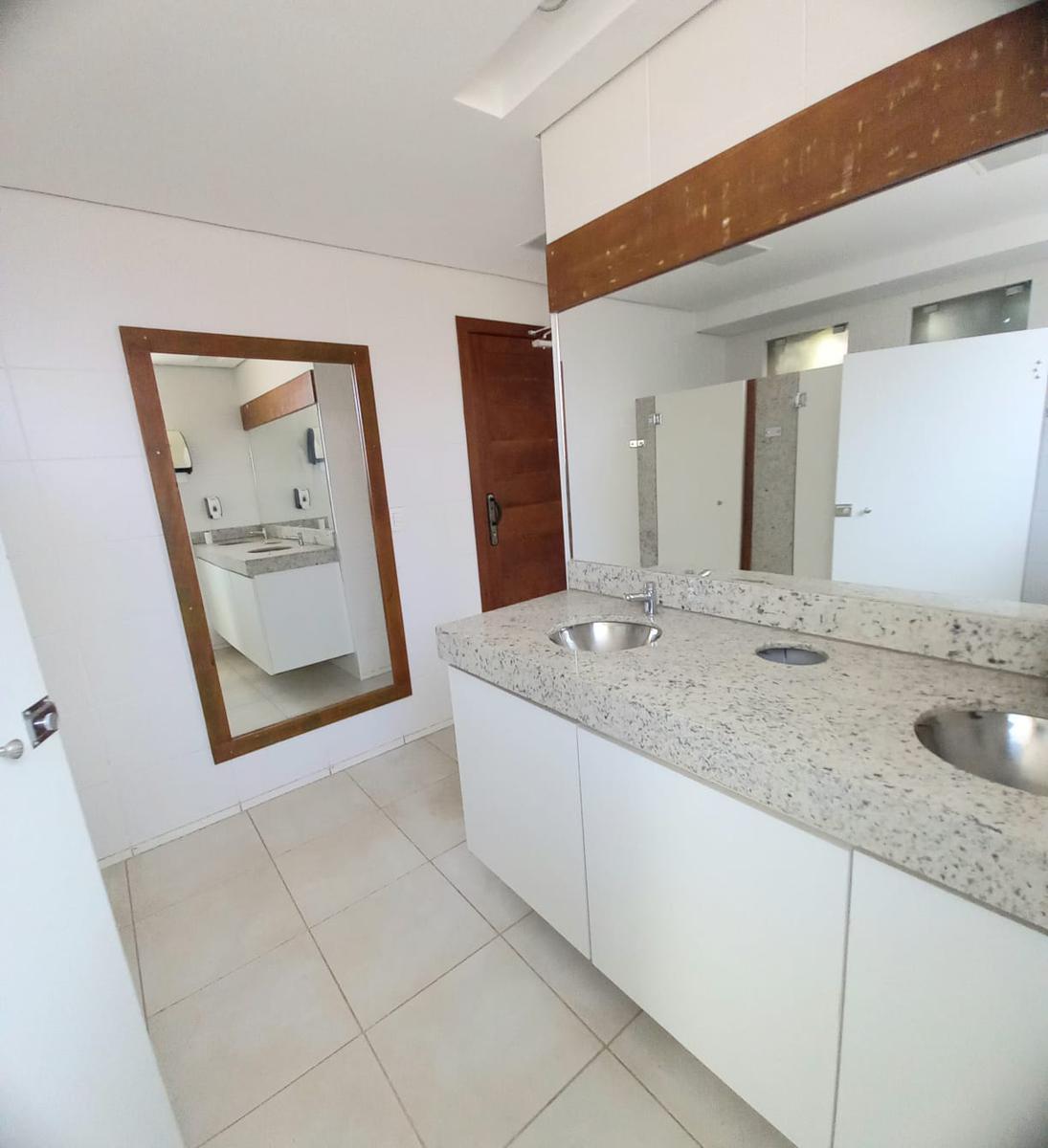 Galpão, Jardim Canadá, 0 Quarto, 4 Vagas