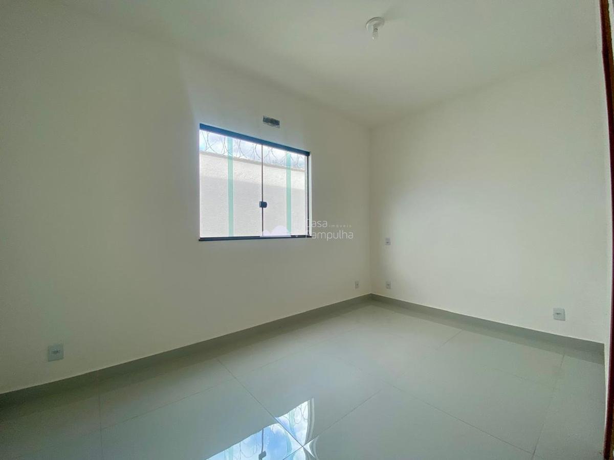 Casa, Novo Centro, 3 Quartos, 4 Vagas, 1 Suíte