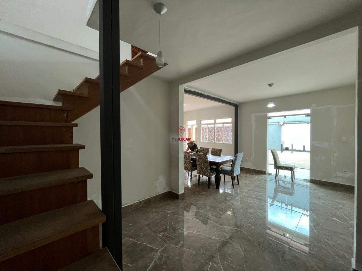 Casa, Santa Helena, 3 Quartos, 3 Vagas, 1 Suíte