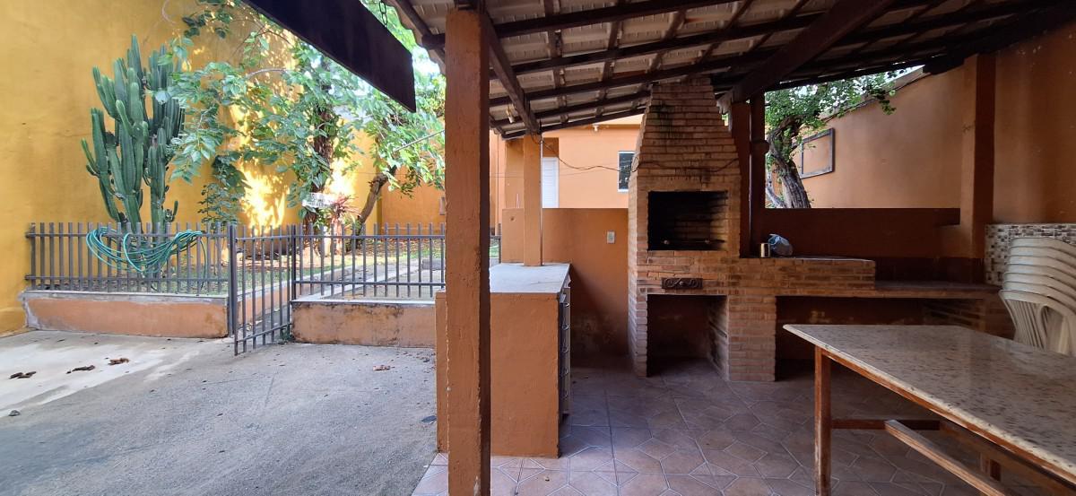 Casa, Sagrada Família, 4 Quartos, 2 Vagas, 2 Suítes