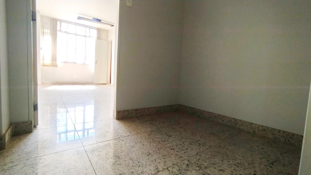 Sala, Centro