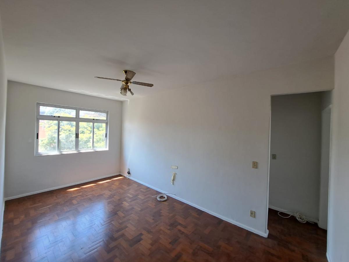 Apartamento, São Cristóvão, 2 Quartos, 2 Vagas, 0 Suíte