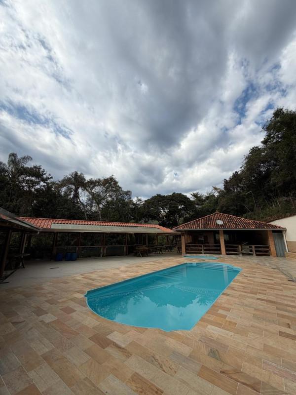 Fazenda, Adelmolândia, 6 Quartos, 10 Vagas, 2 Suítes