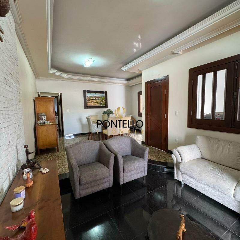 Casa, Santa Maria, 3 Quartos, 3 Vagas, 1 Suíte