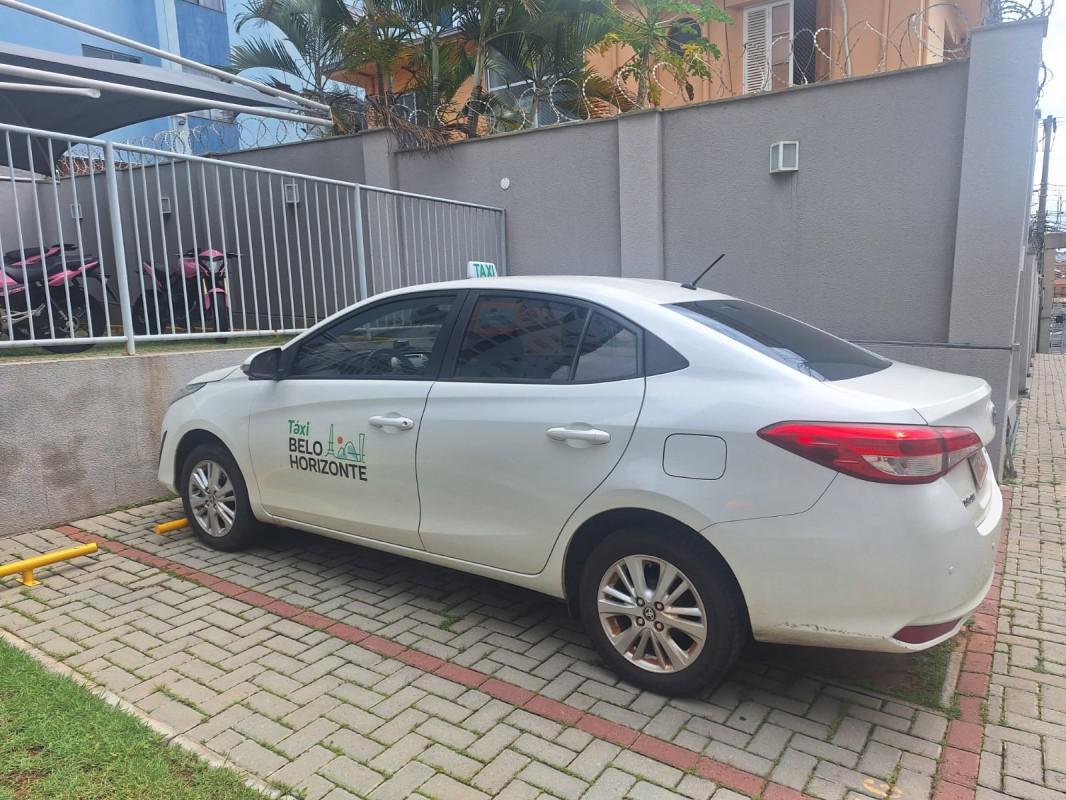 Apartamento, Colégio Batista, 2 Quartos, 1 Vaga