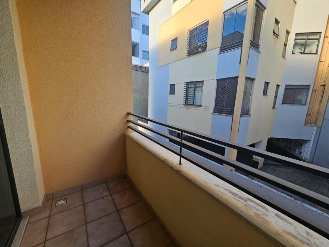 Apartamento, Estoril, 3 Quartos, 1 Vaga, 1 Suíte