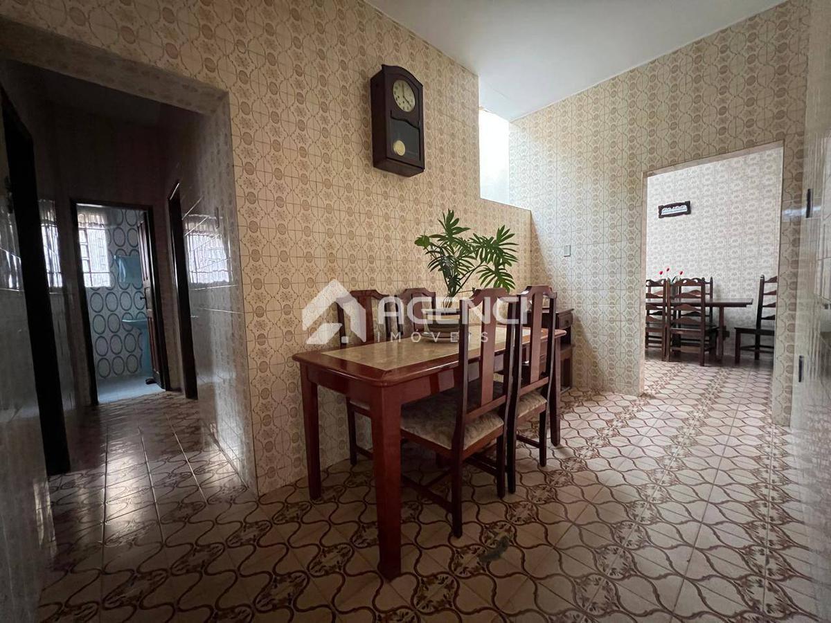 Casa, Camargos, 3 Quartos, 0 Vaga, 0 Suíte