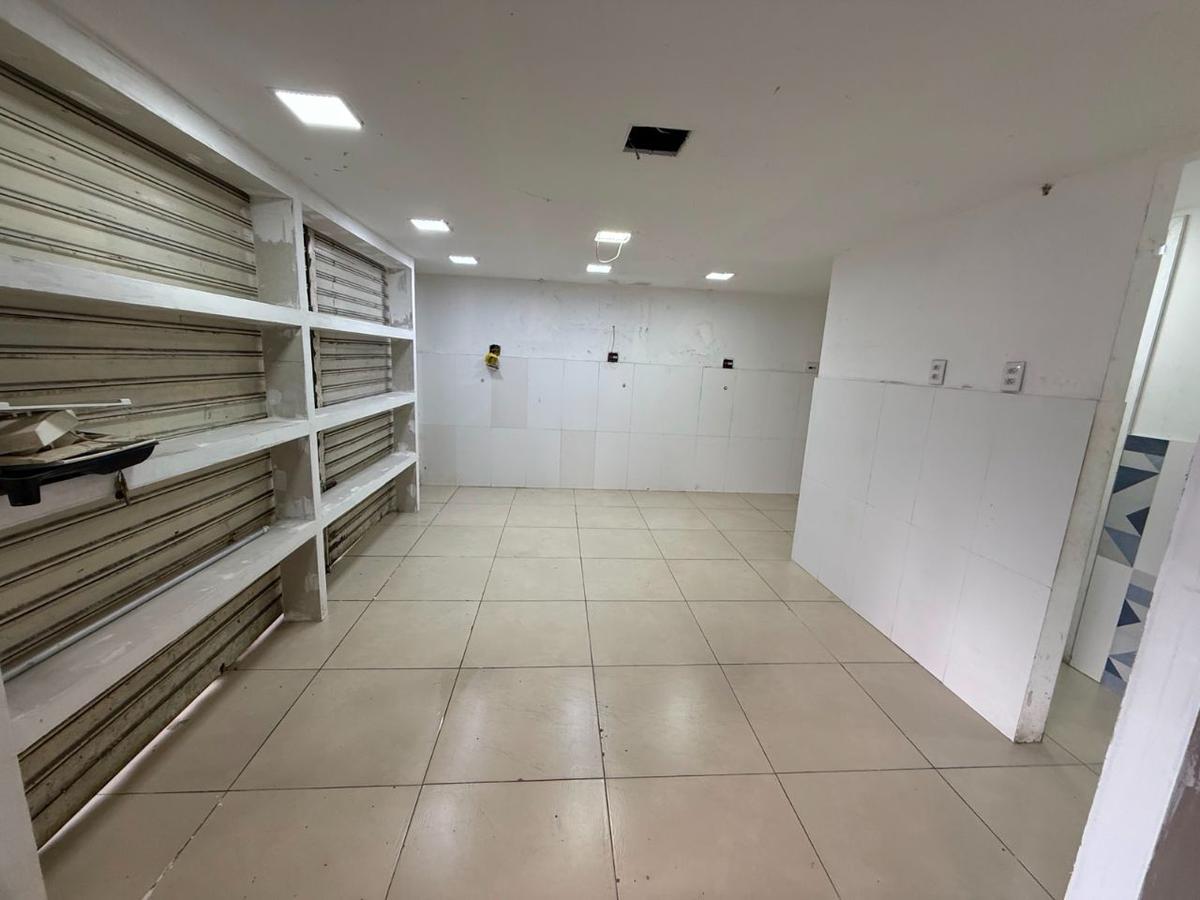 Andar, Santa Cruz, 0 Quarto, 0 Vaga