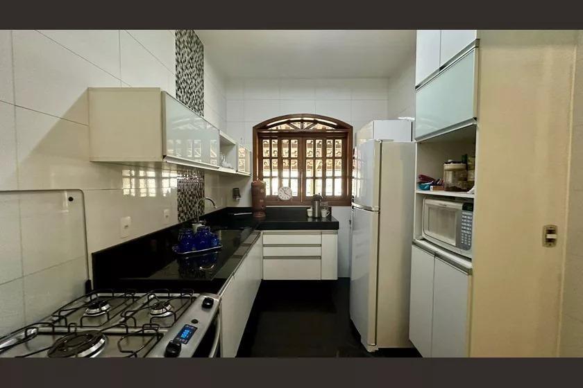 Casa, Carlos Prates, 4 Quartos, 20 Vagas, 1 Suíte
